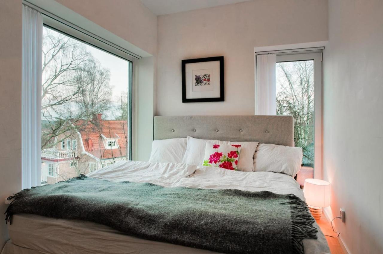 Townhouse On Arlanda Stockholm Metro Line - Easy Checkin Villa Sollentuna Exterior photo