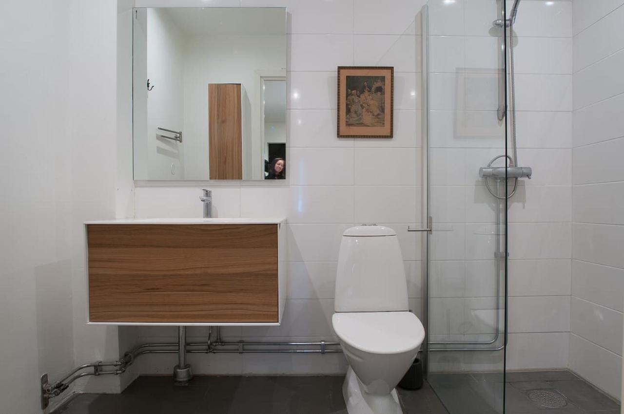 Townhouse On Arlanda Stockholm Metro Line - Easy Checkin Villa Sollentuna Exterior photo